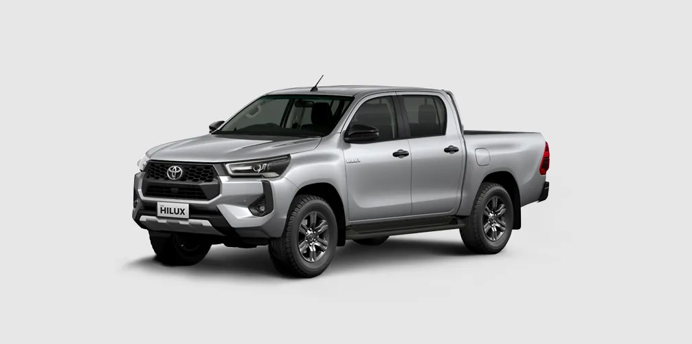 hilux_2024_silver.webp