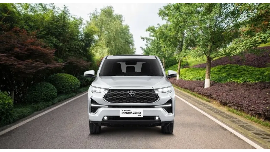 Toyota Innova Zenix