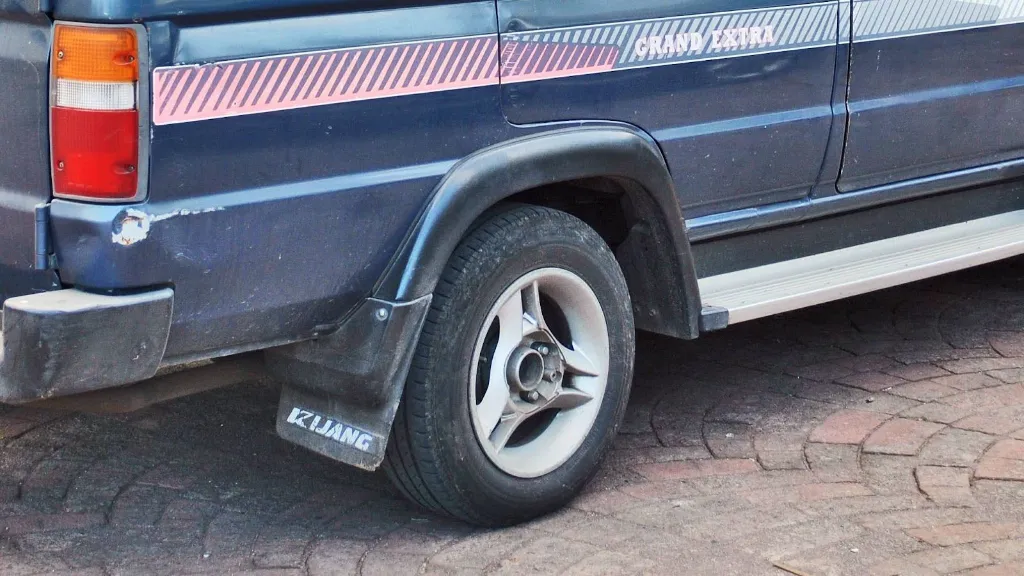 Roda Mobil Toyota Kijang Lawas