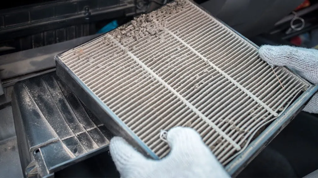 filter udara mobil kotor