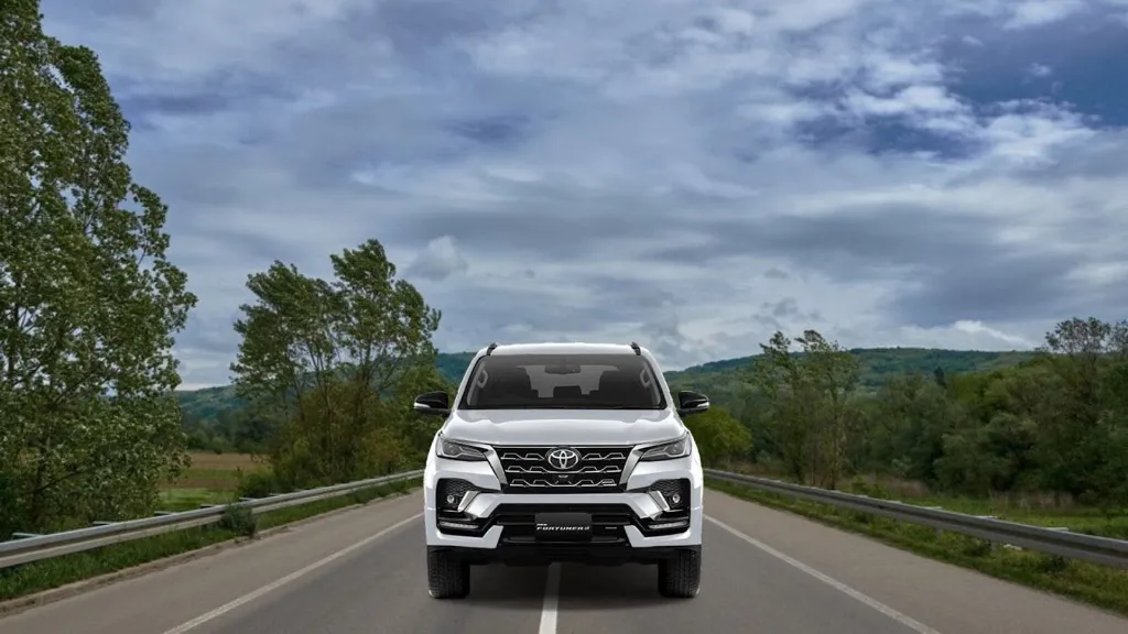 Wisata Sukabumi dengan Toyota Fortuner