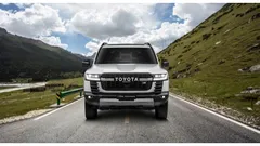 Wisata Gunung untuk Pemula di Jawa Timur dengan Land Cruiser