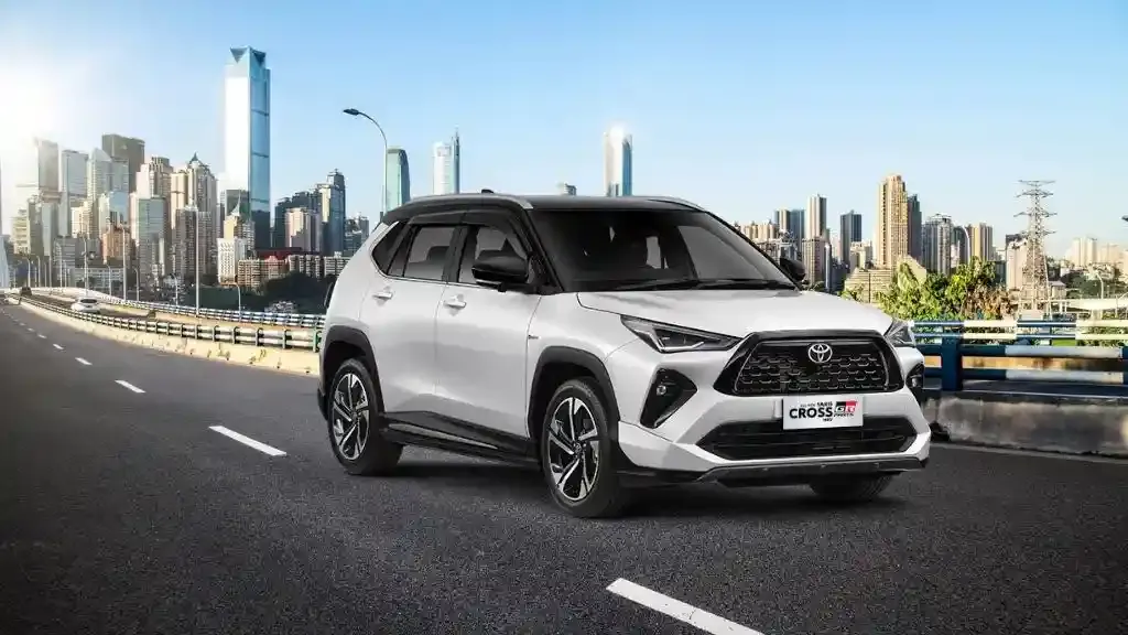 Cara Bersihkan Lampu Mobil Kuning.webp