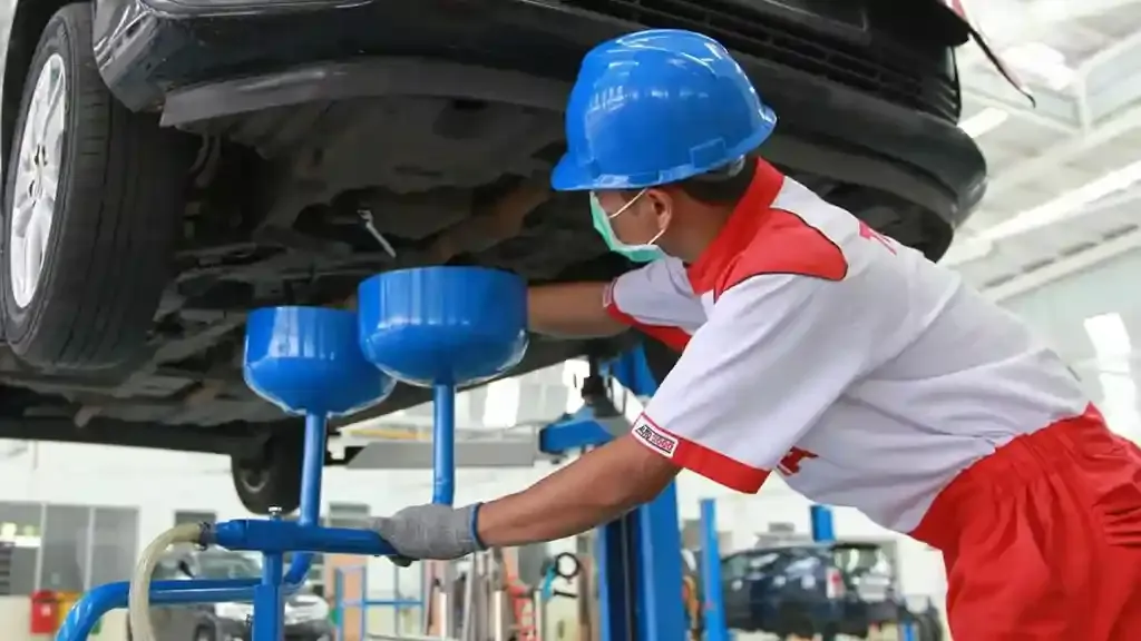 ganti oli mobil veloz