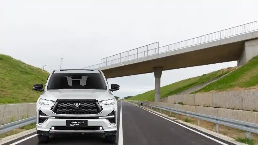 rest area km 57 tol jakarta cikampek.webp