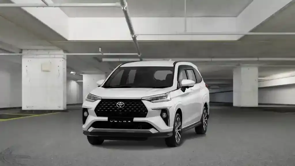 kaca mobil retak