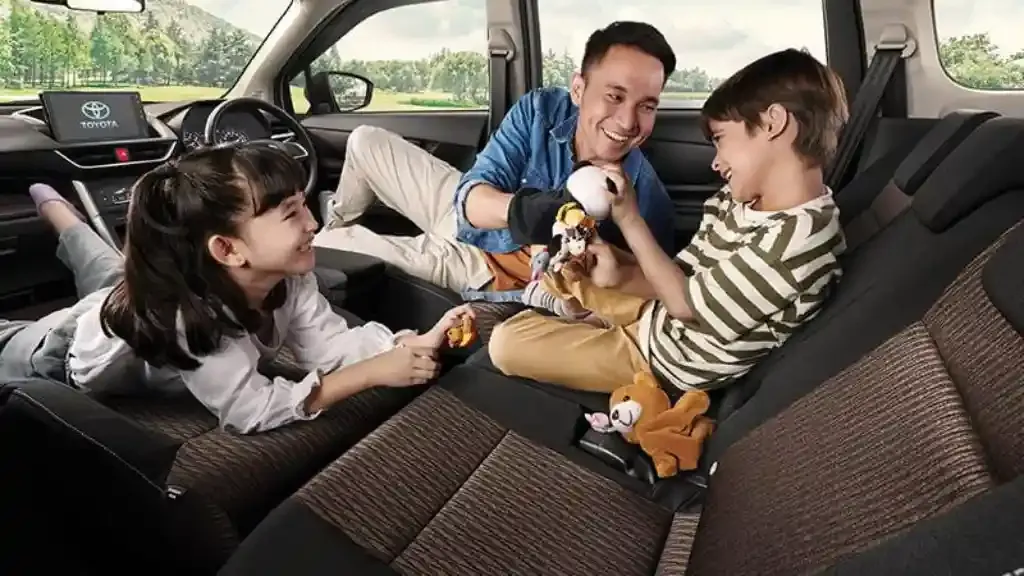 Lebih Aman mobil matic atau manual.webp