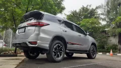 cara menghilangkan goresan di mobil.webp