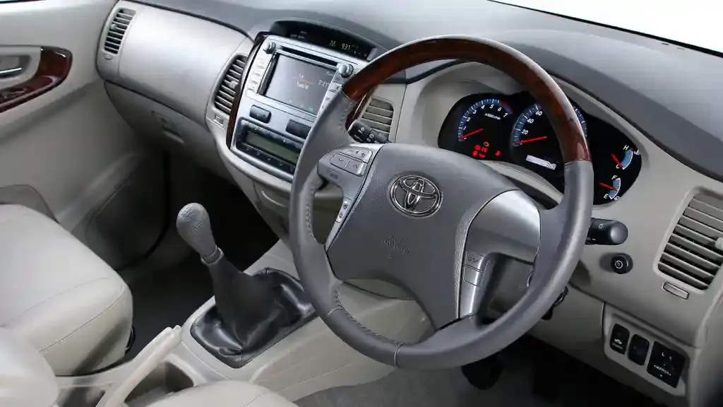 autowp.ru_toyota_innova_zaspec_12.webp