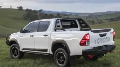 mobil Hilux harga.webp