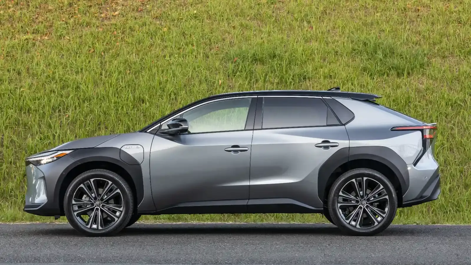 mobil listrik Toyota di GIIAS 2025.webp
