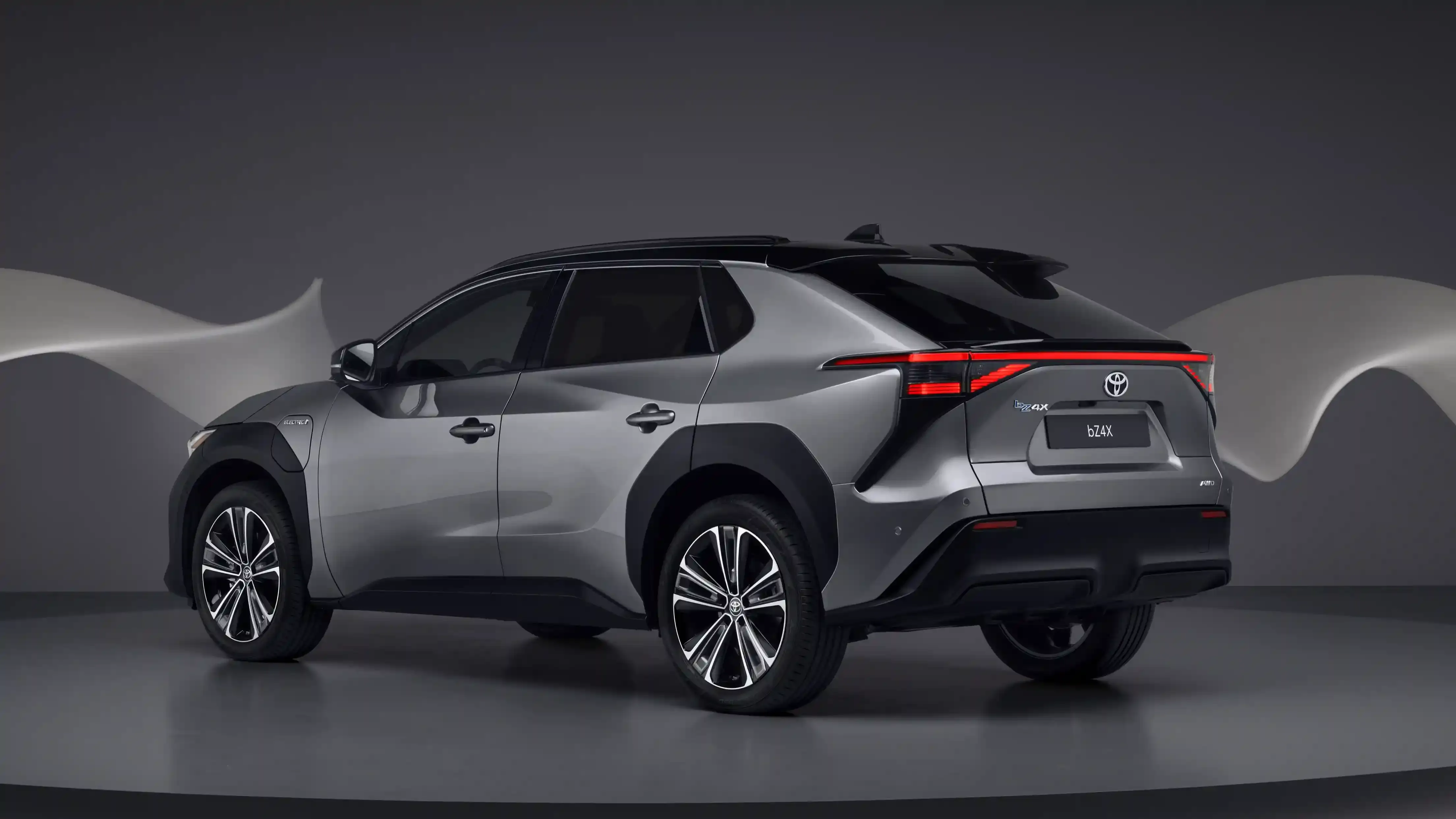 mobil listrik kecil.webp