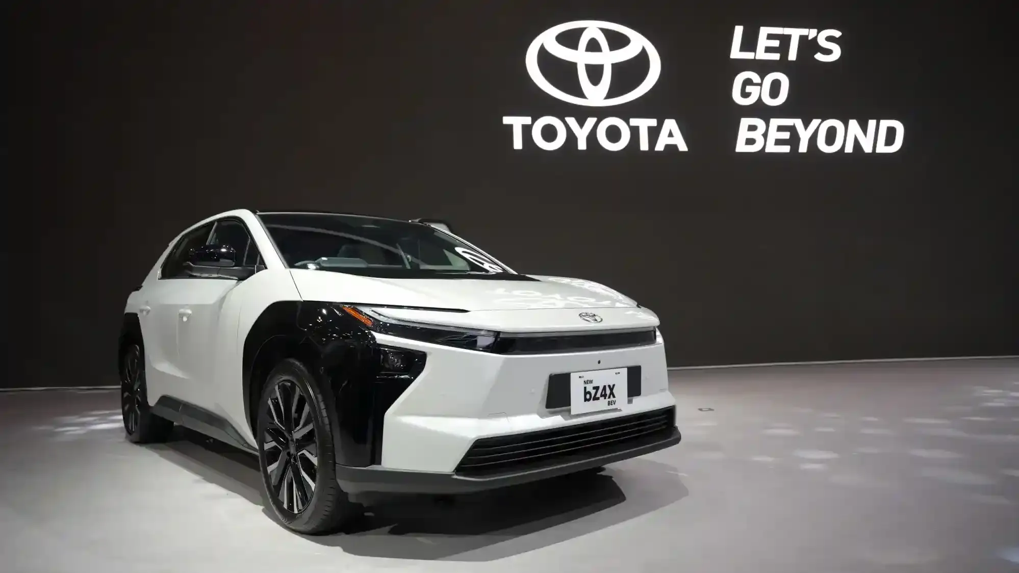 mobil listrik buatan indonesia 