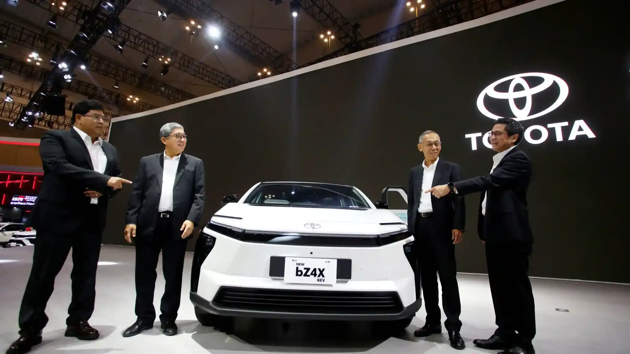 mobil terbaru 2025.webp