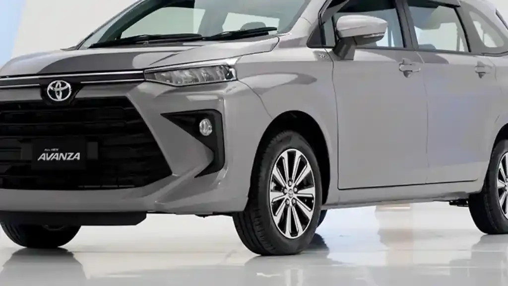 ukuran ban avanza 2025.webp