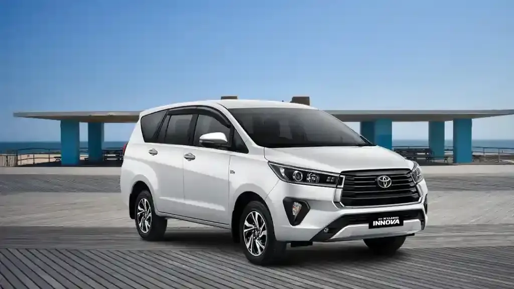 innova v luxury 2015 interior 