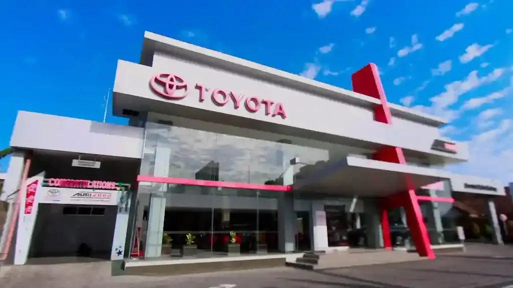 dealer toyota jawa timur 