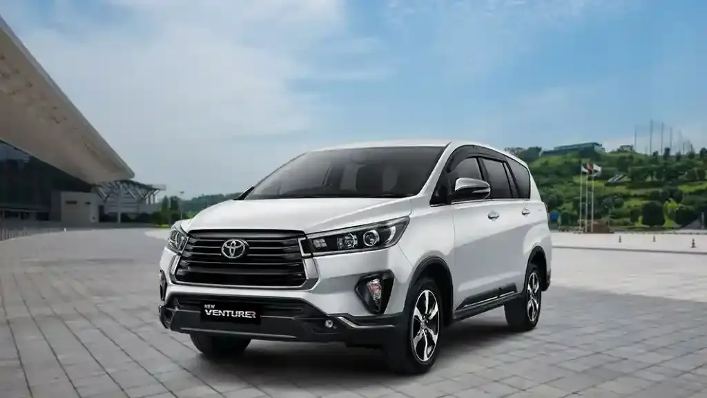 spesifikasi toyota venturer 2019