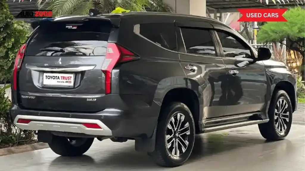 nissan terra vs pajero.webp