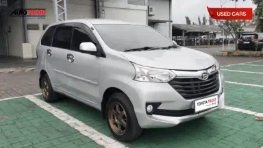 harga mobil xenia.webp