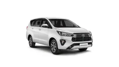 perbedaan innova reborn dan biasa.webp