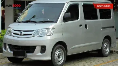 harga mobil luxio bekas.webp