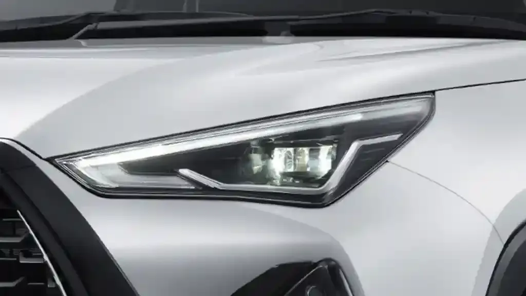 lampu sorot mobil.webp