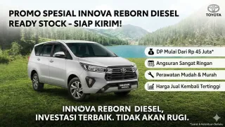 Poster promo Toyota Innova Reborn Diesel warna silver dengan latar pemandangan alam, menampilkan penawaran ready stock dan DP mulai 45 juta.
