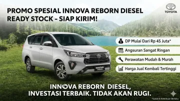 Poster promo Toyota Innova Reborn Diesel warna silver dengan latar pemandangan alam, menampilkan penawaran ready stock dan DP mulai 45 juta.
