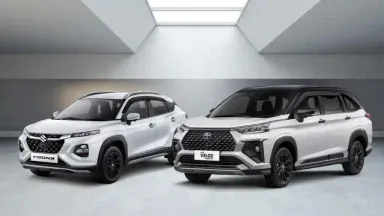 veloz hybrid vs fronx hybrid.webp