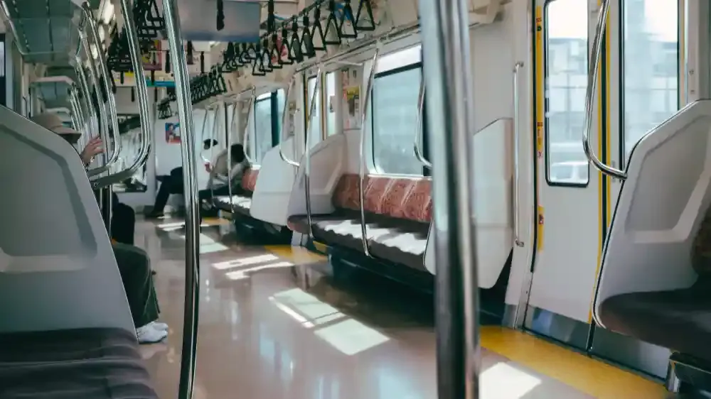 stasiun LRT Bekasi.webp