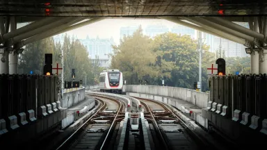 stasiun lrt kelapa gading.webp