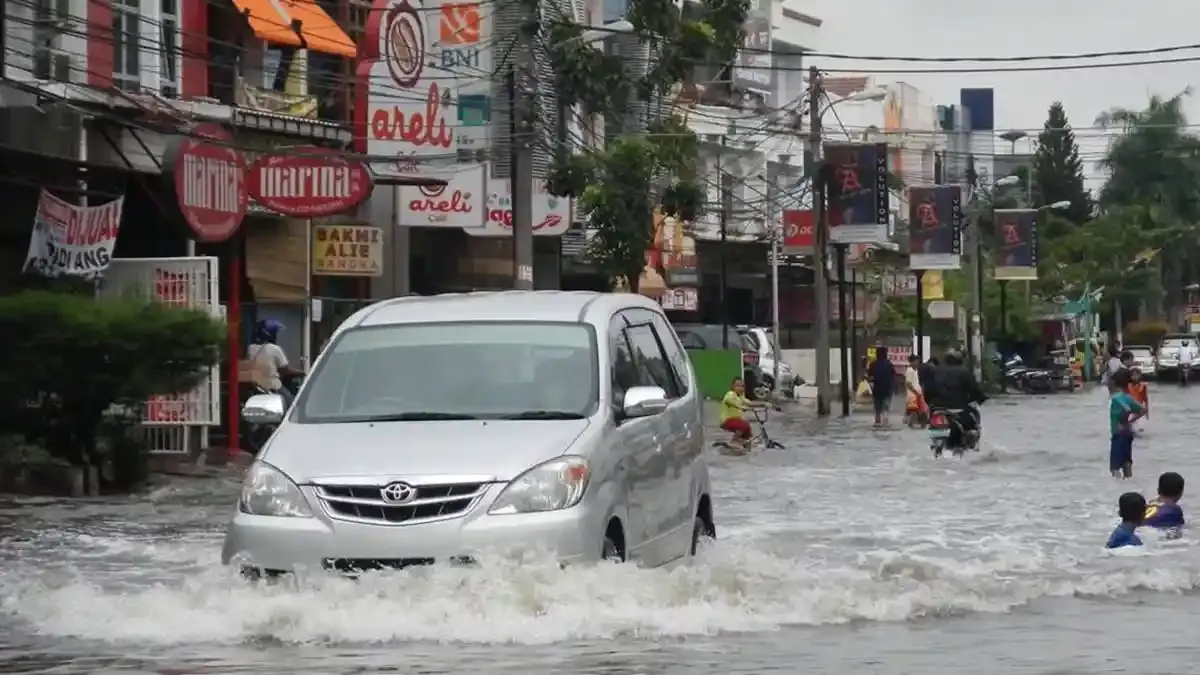 titik banjir tangerang.webp