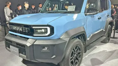 land cruiser FJ.webp