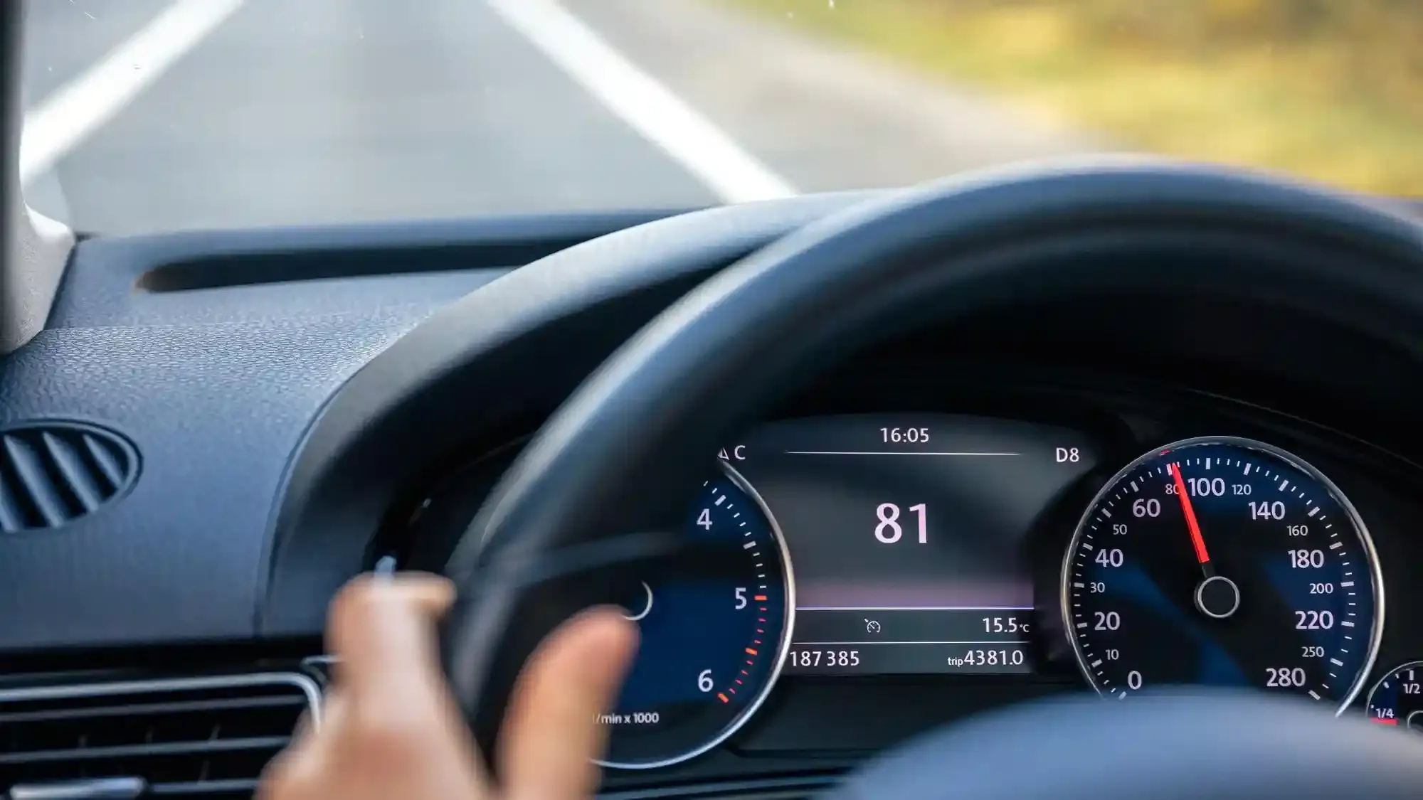 arti speeding.webp