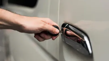 pintu mobil tidak bisa terkunci otomatis.webp
