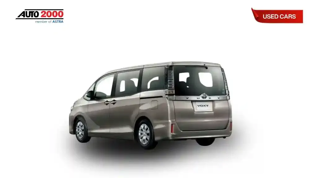 harga toyota voxy bekas 2013.webp