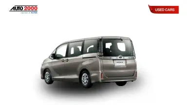 harga toyota voxy bekas 2013.webp