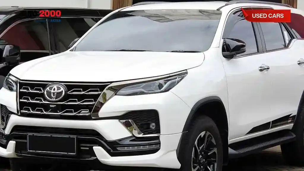modifikasi fortuner vrz putih.webp