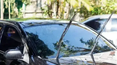 Sun Shield Mobil untuk Mengurangi Panas Kabin.webp
