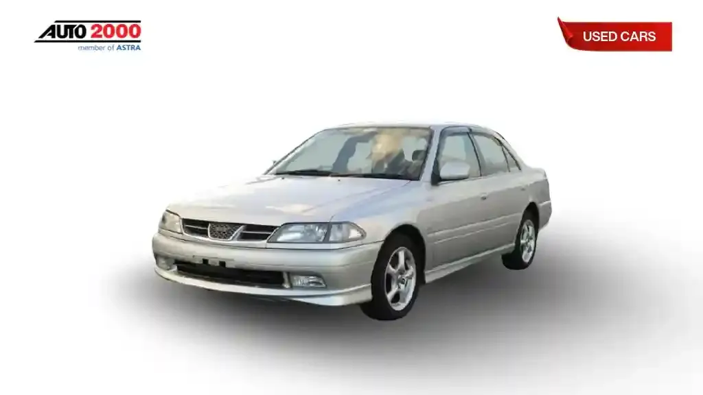 toyota carina vs corona.webp