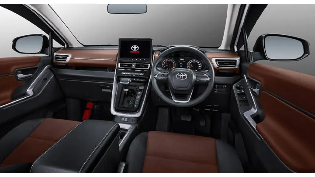 Interior Innova Zenix