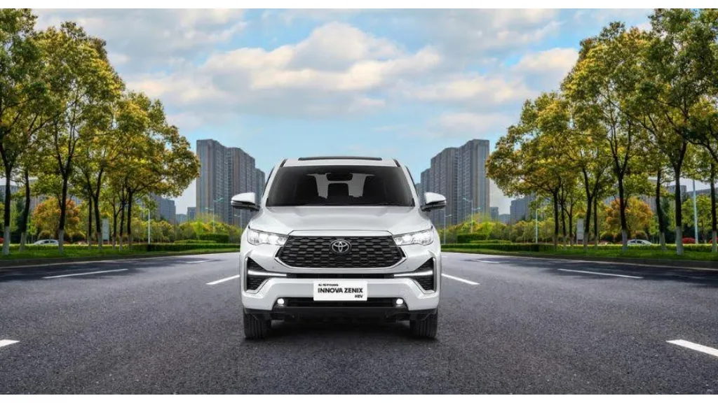 Toyota Innova Zenix