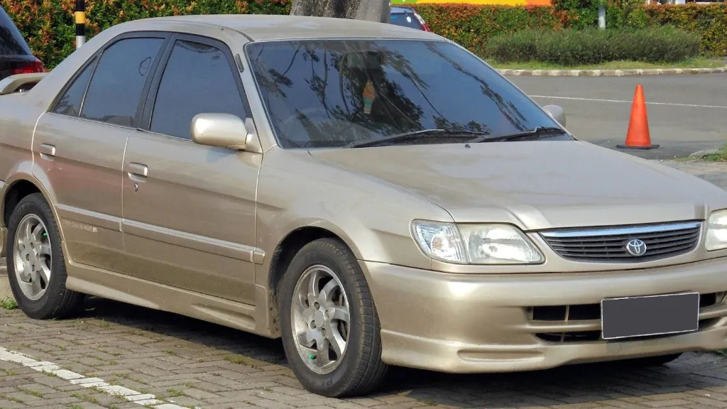 Mobil Toyota Lawas