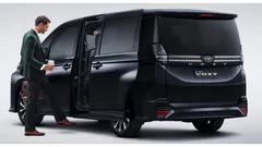 Mobil Toyota Voxy