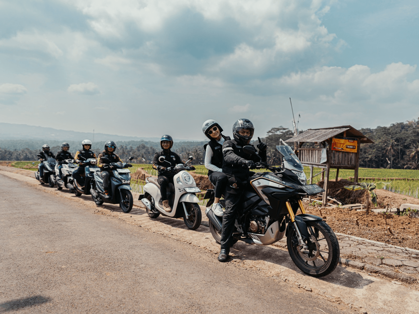 Perwakilan bikers Honda Community Jawa Tengah melanjutkan touring ke Gunung Gajah Kabupaten Semarang untuk melakukan penanaman bibit pohon.